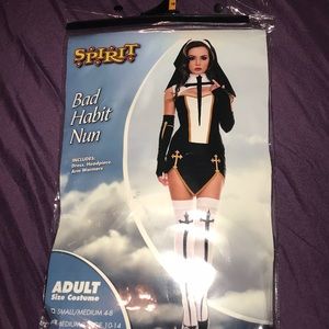 Nun outfit